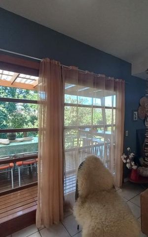Casa para alugar com 1384m², 4 quartos e 4 vagas