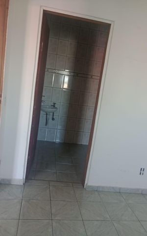 Casa à venda com 160m², 2 quartos e sem vagaBanheiro