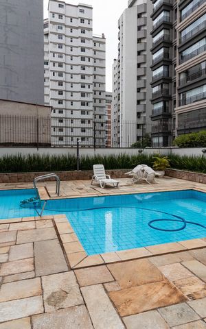 Apartamento à venda com 164m², 3 quartos e 3 vagas Apartamento à venda com 164m², 3 quartos e 3 vagasPiscina