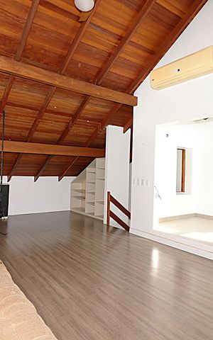 Casa para alugar com 185m², 3 quartos e 3 vagasSala do sótão
