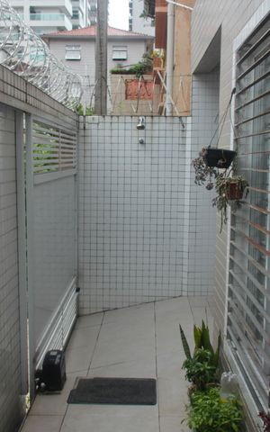 Casa para alugar com 120m², 2 quartos e 2 vagasEntrada