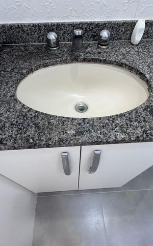 Apartamento à venda com 70m², 2 quartos e 2 vagas Apartamento à venda com 70m², 2 quartos e 2 vagasSuíte - Banheiro