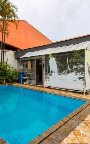 Casa à venda com 224m², 4 quartos e 2 vagas