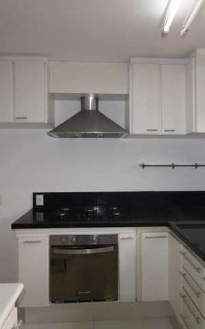 Apartamento para alugar com 200m², 4 quartos e 2 vagasCozinha