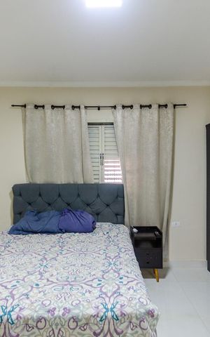 Casa à venda com 250m², 3 quartos e 2 vagas Casa à venda com 250m², 3 quartos e 2 vagasSuíte 2