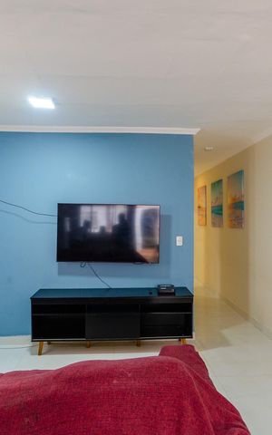 Casa à venda com 250m², 3 quartos e 2 vagas Casa à venda com 250m², 3 quartos e 2 vagasSala