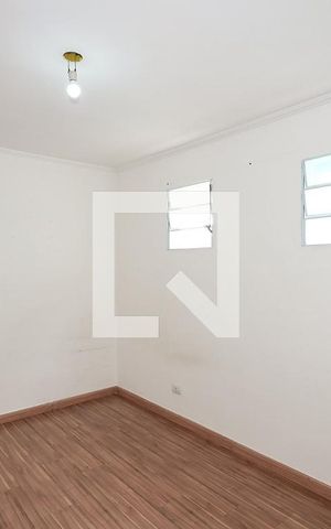 Casa à venda com 130m², 3 quartos e 2 vagas Casa à venda com 130m², 3 quartos e 2 vagasQuarto