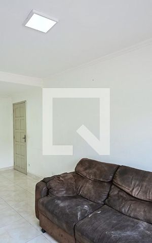 Casa à venda com 130m², 3 quartos e 2 vagas Casa à venda com 130m², 3 quartos e 2 vagasSala