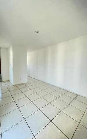 Apartamento à venda com 43m², 2 quartos e 1 vaga Apartamento à venda com 43m², 2 quartos e 1 vagaSala