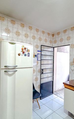 Casa à venda com 240m², 4 quartos e 2 vagasCozinha