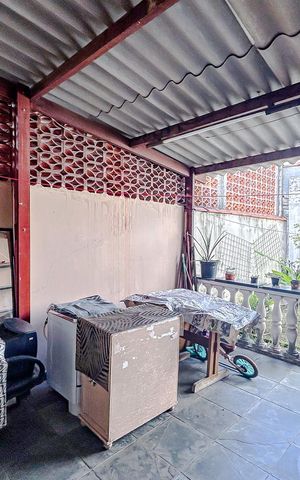 Casa à venda com 240m², 4 quartos e 2 vagasÁrea externa