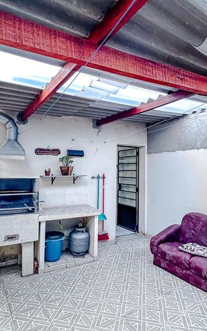 Casa à venda com 240m², 4 quartos e 2 vagasÁrea gourmet