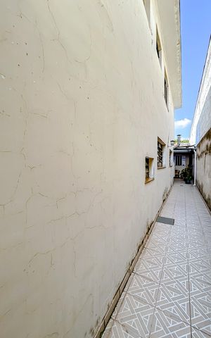 Casa à venda com 240m², 4 quartos e 2 vagasÁrea externa