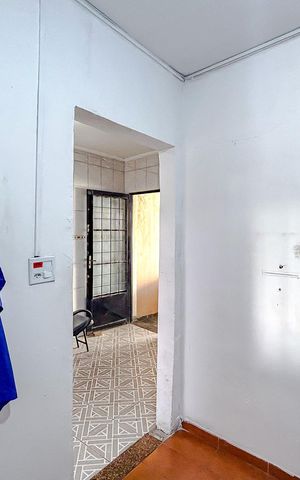 Casa à venda com 240m², 4 quartos e 2 vagasQuarto de Serviço
