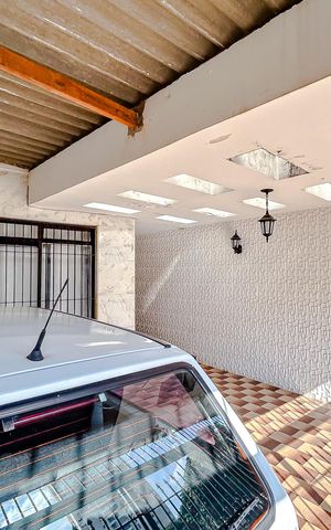 Casa à venda com 240m², 4 quartos e 2 vagasGaragem