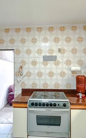 Casa à venda com 240m², 4 quartos e 2 vagasCozinha