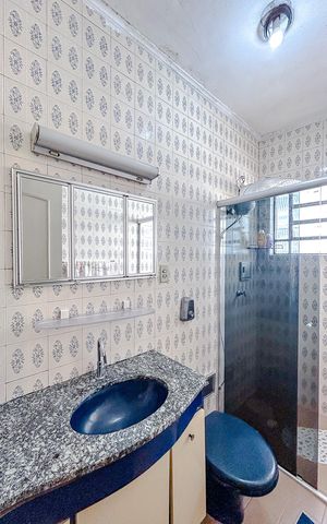 Casa à venda com 240m², 4 quartos e 2 vagasBanheiro