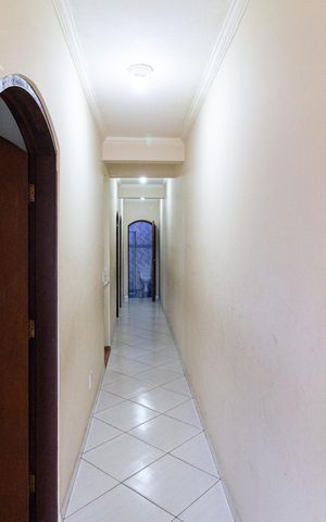 Casa para alugar com 225m², 3 quartos e 2 vagas Casa para alugar com 225m², 3 quartos e 2 vagasCorredor