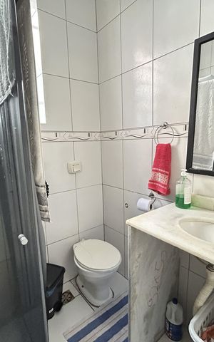 Casa para alugar com 42m², 2 quartos e sem vagaBanheiro
