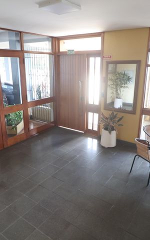 Apartamento para alugar com 82m², 2 quartos e 1 vagaHall de entrada