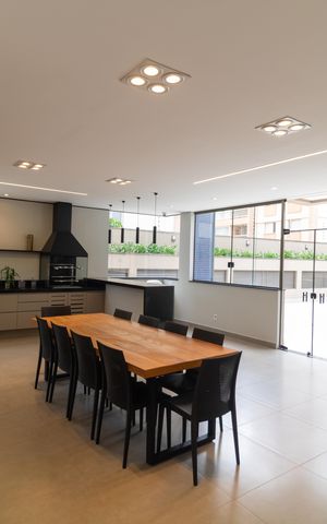 Apartamento à venda com 117m², 3 quartos e 2 vagas Apartamento à venda com 117m², 3 quartos e 2 vagasÁrea comum - Salão de Gourmet