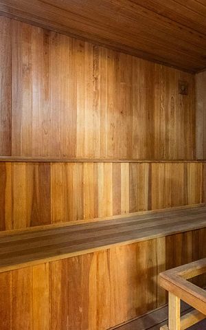 Apartamento à venda com 76m², 3 quartos e 2 vagas Apartamento à venda com 76m², 3 quartos e 2 vagasSauna
