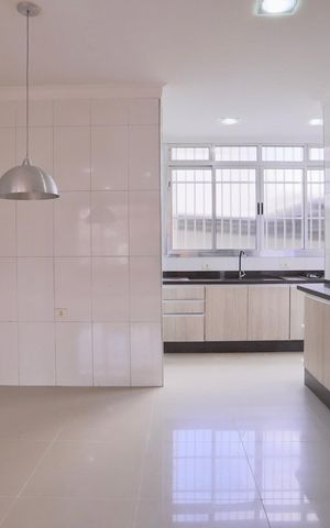 Apartamento à venda com 85m², 2 quartos e 2 vagasCozinha