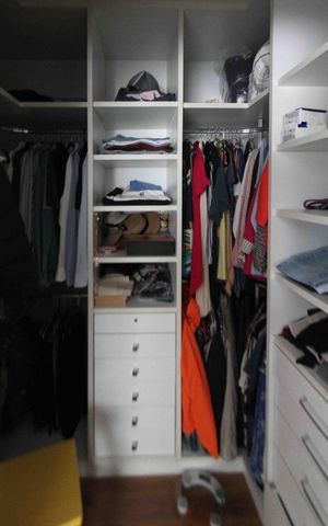 Apartamento à venda com 156m², 3 quartos e 2 vagas Apartamento à venda com 156m², 3 quartos e 2 vagasCloset