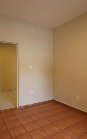 Casa à venda com 180m², 1 quarto e 1 vagaQuarto