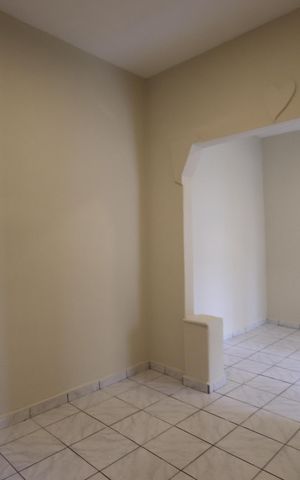 Casa à venda com 180m², 1 quarto e 1 vagaSala