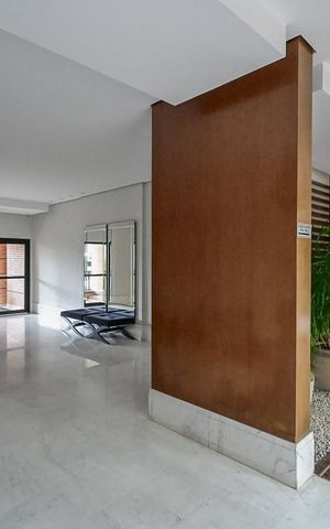 Apartamento à venda com 195m², 4 quartos e 4 vagasHall Social
