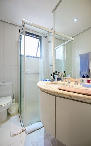 Apartamento à venda com 195m², 4 quartos e 4 vagasBanheiro da Suíte  3