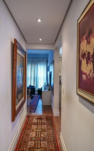 Apartamento à venda com 195m², 4 quartos e 4 vagasCorredor 1