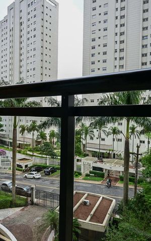 Apartamento à venda com 195m², 4 quartos e 4 vagasVaranda da Suíte  3