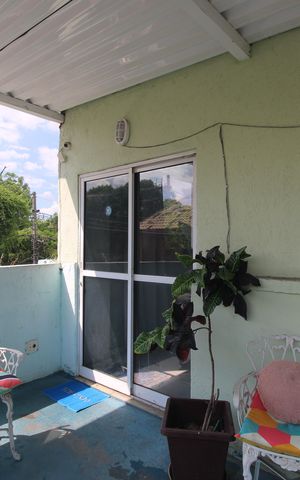 Casa à venda com 160m², 5 quartos e 3 vagasEntrada para o segundo andar
