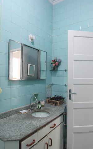 Casa à venda com 160m², 5 quartos e 3 vagasBanheiro social 2