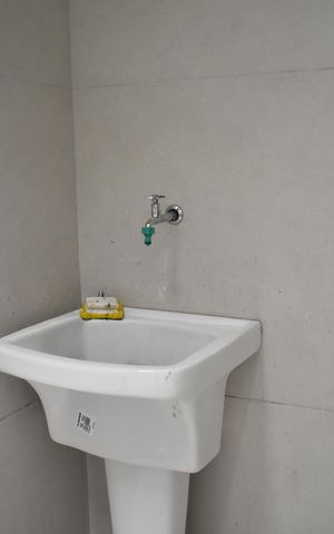 Casa à venda com 84m², 2 quartos e 1 vagaÁrea de Serviço