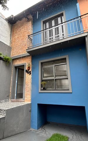 Casa à venda com 84m², 2 quartos e 1 vagaEntrada