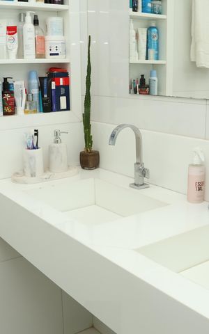 Apartamento para alugar com 350m², 5 quartos e 4 vagasBanheiro da Suíte 3