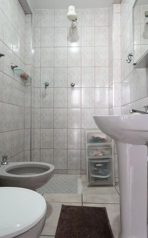 Casa à venda com 115m², 3 quartos e 1 vagaBanheiro