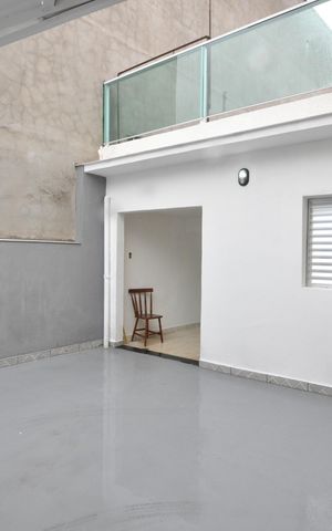 Casa à venda com 120m², 2 quartos e 2 vagasGaragem