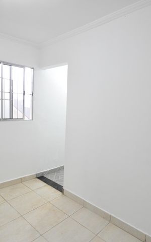 Casa à venda com 120m², 2 quartos e 2 vagasSala