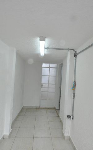 Casa à venda com 120m², 2 quartos e 2 vagasHall de entrada