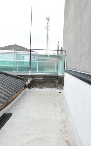 Casa à venda com 120m², 2 quartos e 2 vagasTerraço