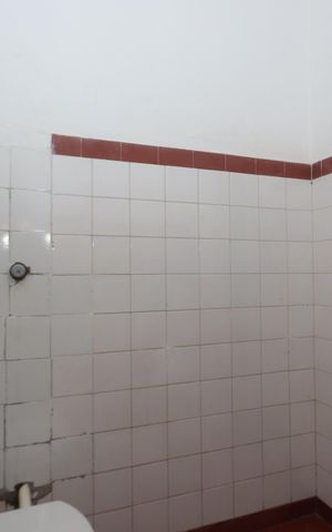Casa à venda com 85m², 2 quartos e 1 vagaBanheiro de baixo