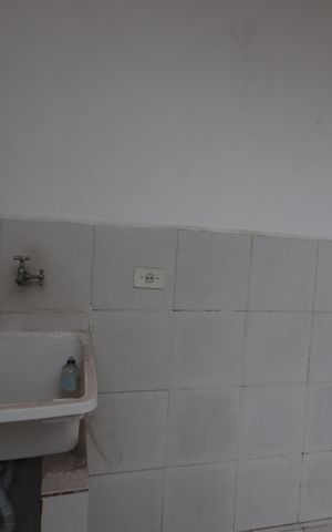 Casa à venda com 85m², 2 quartos e 1 vagaLavanderia de cima
