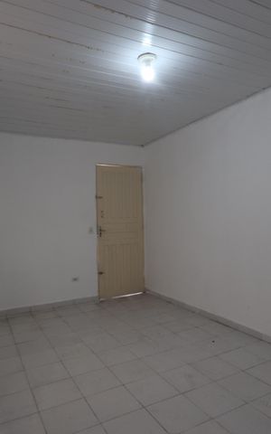 Casa à venda com 85m², 2 quartos e 1 vagaQuarto de cima