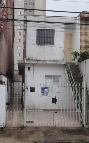 Casa à venda com 85m², 2 quartos e 1 vagaFachada