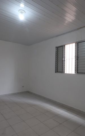 Casa à venda com 85m², 2 quartos e 1 vagaQuarto de cima