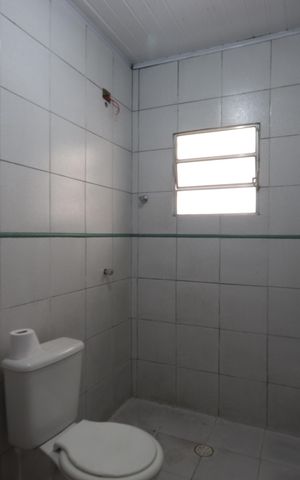 Casa à venda com 85m², 2 quartos e 1 vagaBanheiro de cima